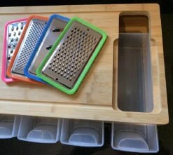 HUISSON Luxe Houten Snijplank XXL Met 5 Opvangbakken En 4 Raspen 50 X 27 X 10 Cm Groentesnijder Keukengerei Snijplank Hout BBQ 30 HUISSON Luxe Houten Snijplank XXL Met 5 Opvangbakken En 4 Raspen 50 X 27 X 10 Cm Groentesnijder Keukengerei Snijplank Hout BBQ -Keukengerei Verkoop 1200x1075 6