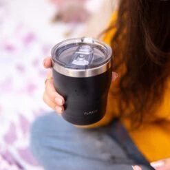 FLASKE Koffiebeker Coffee Cup - Night - 250ml - RVS Koffiebeker To Go Van 250ML -Keukengerei Verkoop 1200x1200 1219