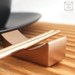 House Of Husk Chopsticks Set - Koreaanse Eetstokjes - Vaatwasserbestendig - RVS - 5 Paar - Rose Goud -Keukengerei Verkoop 1200x1200 230