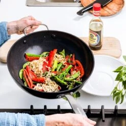 GreenPan Copenhagen Wok Met Extra Handvat 30cm/4.8L 24 GreenPan Copenhagen Wok Met Extra Handvat 30cm/4.8L -Keukengerei Verkoop 1200x1200 385