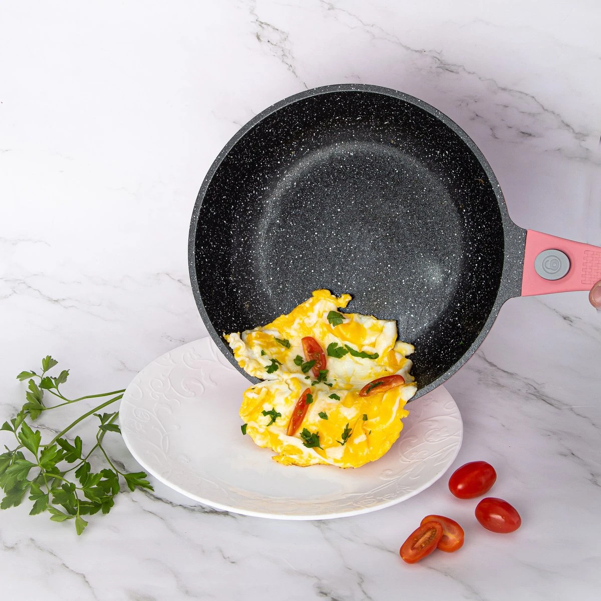 Royalty Line Inductie Pannenset - Luxe 14-delige Pannenset Marmeren Coating - Pannen Met Afneembare Handvaten - Oven-Ready - PFAS-Vrij - Voor Alle Warmtebronnen - Afneembare Koudgrepen - Antiaanbaklaag - Koekenpan Met Glazen Deksels - Roze 6 Royalty Line Inductie Pannenset - Luxe 14-delige Pannenset Marmeren Coating - Pannen Met Afneembare Handvaten - Oven-Ready - PFAS-Vrij - Voor Alle Warmtebronnen - Afneembare Koudgrepen - Antiaanbaklaag - Koekenpan Met Glazen Deksels - Roze - Afbeelding 6