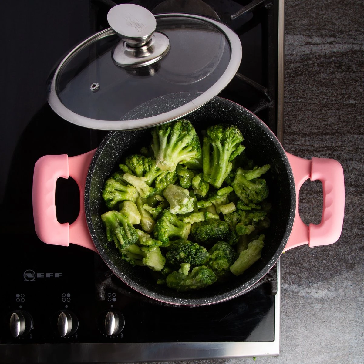 Royalty Line Inductie Pannenset - Luxe 14-delige Pannenset Marmeren Coating - Pannen Met Afneembare Handvaten - Oven-Ready - PFAS-Vrij - Voor Alle Warmtebronnen - Afneembare Koudgrepen - Antiaanbaklaag - Koekenpan Met Glazen Deksels - Roze 9 Royalty Line Inductie Pannenset - Luxe 14-delige Pannenset Marmeren Coating - Pannen Met Afneembare Handvaten - Oven-Ready - PFAS-Vrij - Voor Alle Warmtebronnen - Afneembare Koudgrepen - Antiaanbaklaag - Koekenpan Met Glazen Deksels - Roze - Afbeelding 9