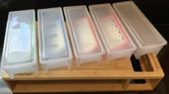 HUISSON Luxe Houten Snijplank XXL Met 5 Opvangbakken En 4 Raspen 50 X 27 X 10 Cm Groentesnijder Keukengerei Snijplank Hout BBQ 24 HUISSON Luxe Houten Snijplank XXL Met 5 Opvangbakken En 4 Raspen 50 X 27 X 10 Cm Groentesnijder Keukengerei Snijplank Hout BBQ -Keukengerei Verkoop 1200x668 2