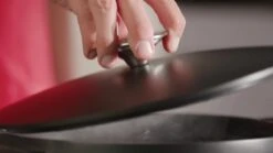 Tefal Trattoria Braadpan - Ø28 Cm - Inclusief Deksel -Keukengerei Verkoop 1200x674 1