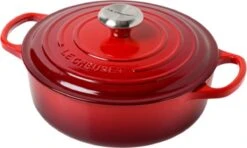 Le Creuset - Gietijzeren - Lage Braadpan - 24cm - Kersenrood -Keukengerei Verkoop 1200x719