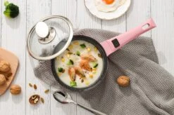 Swiss Pro+ | Set 14 Delige Pannenset | Inductie - Pannensets - Glazen Deksel - Met Afneembare Handgreep - Marmeren Interieur -PFAS-vrij | Pink -Keukengerei Verkoop 1200x799 47