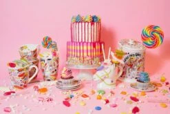 Blond Amsterdam Unicorn Mok - Made With Magic - 350 Ml -Keukengerei Verkoop 1200x800 110