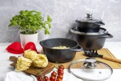 Smile - 8 Delige Pannenset - Antiaanbaklaag - Vaatwasser Bestendig - Geschikt Voor Iedere Kookplaat - MGK-18 - Zwart -Keukengerei Verkoop 1200x800 36