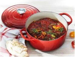 Le Creuset Signature Braadpan - 4,2 L - 24 Cm - Kersenrood -Keukengerei Verkoop 1200x909 1