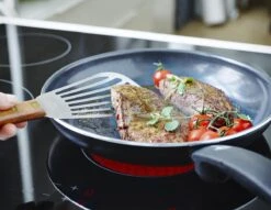 GreenPan Cambridge Koekenpan 26cm - Zwart - Inductie - PFAS-vrij -Keukengerei Verkoop 1200x926 3