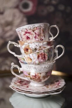 Clayre & Eef Kop En Schotel 200 Ml Roze Wit Porselein Rond Bloemen Servies Cadeau Voor Haar Cappuccino -Keukengerei Verkoop 801x1200 11